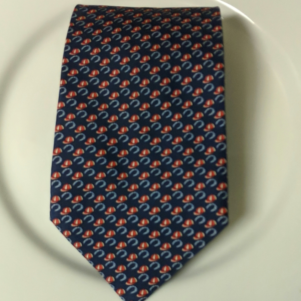 Salvatore Ferragamo tie